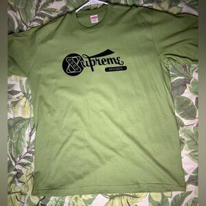 Supreme Olive T-Shirt xl new